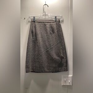 Black and White Textured Skirt - Size 6